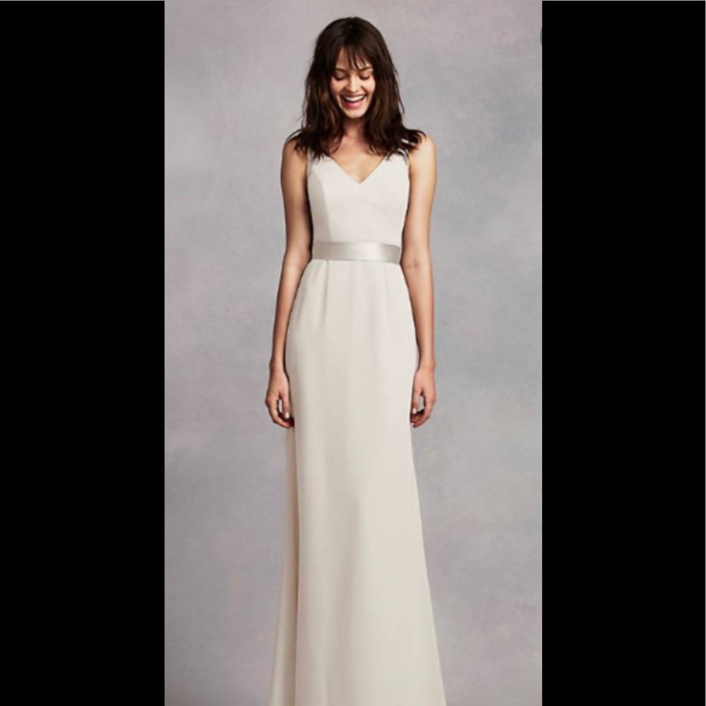 Long V Neck Crepe Gown with Open Back
BY VERA WANG